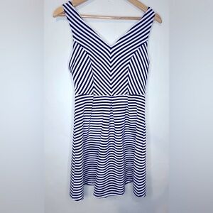Monteau Women’s Striped Navy White Sleeveless A-line Coastal Basic Dress Size S